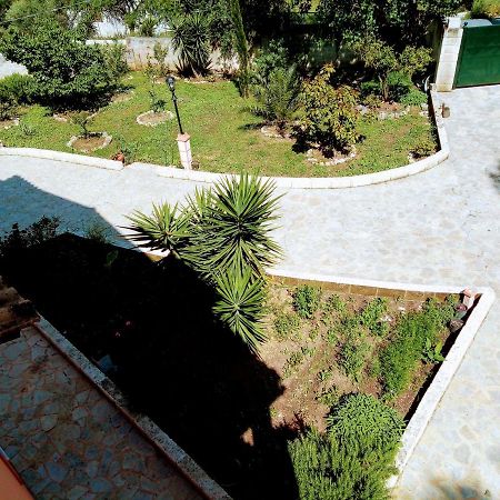 Ágios Matthaíos Villa Silvia מראה חיצוני תמונה