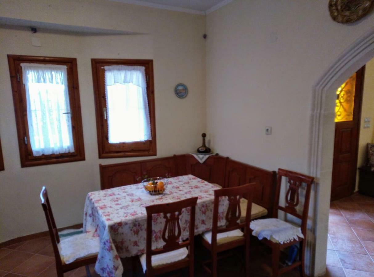 Ágios Matthaíos Villa Silvia מראה חיצוני תמונה