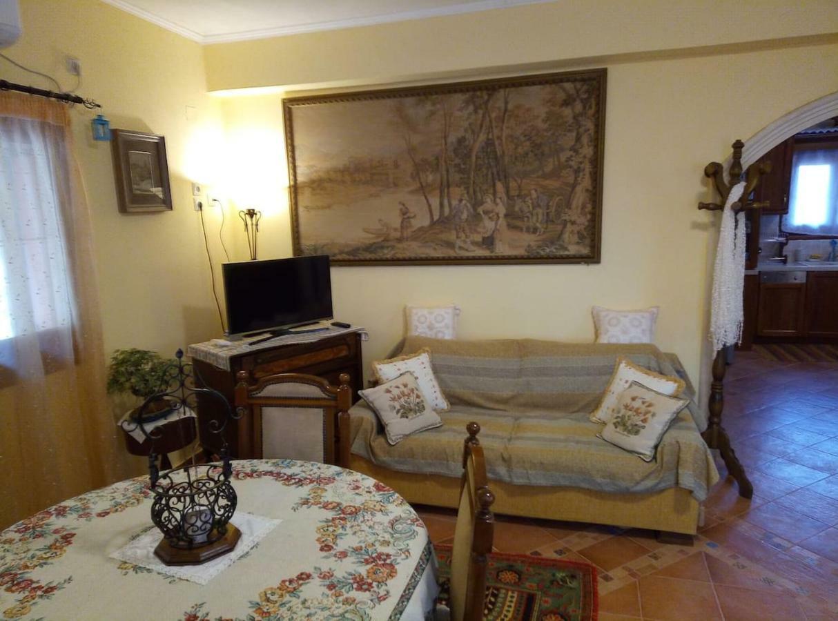 Ágios Matthaíos Villa Silvia מראה חיצוני תמונה