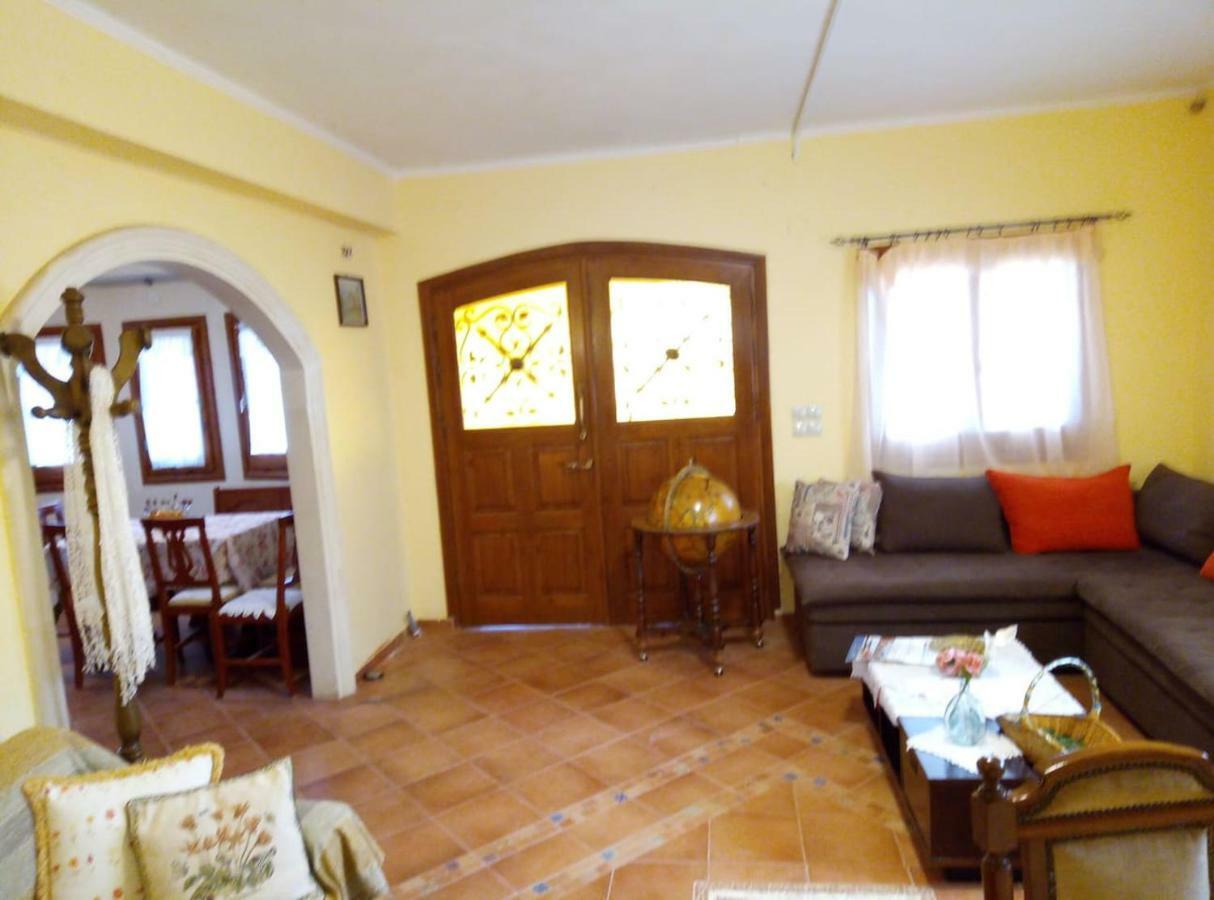 Ágios Matthaíos Villa Silvia מראה חיצוני תמונה
